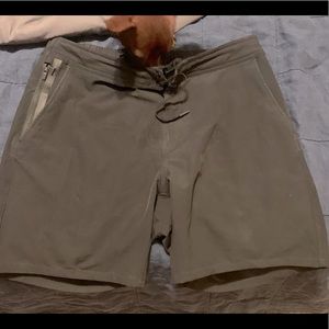 10 Thousand shorts